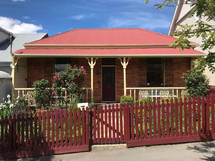 Melville Heritage Cottage, Hobart Cbd